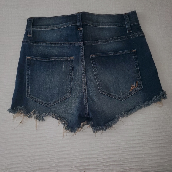 Express ripped denim shorts size 4 white - Picture 2 of 3
